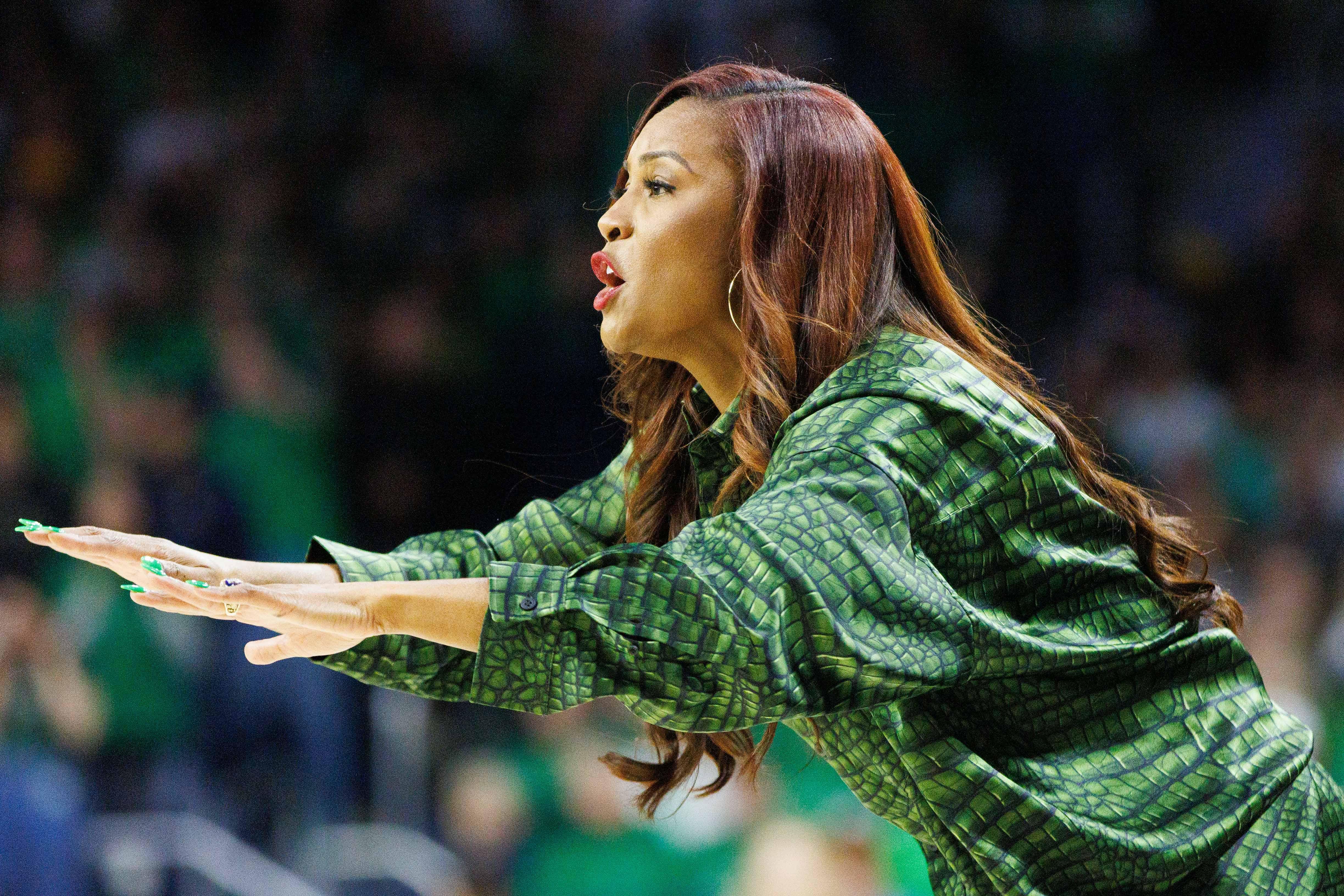 Notre Dame HC Niele Ivey (Credits: IMAGN)